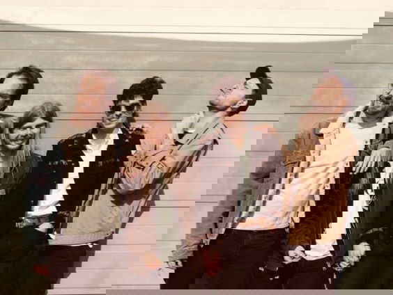 Elephant speelt Calling en Medicine (live @ Top 2000 Stemweek)