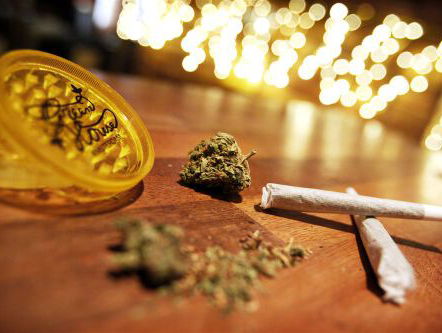 D66-jongeren testen kwaliteit van coffeeshops