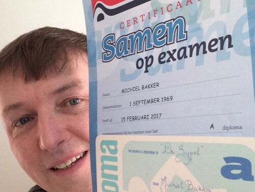 Jonathan heeft zijn zwemdiploma gehaald