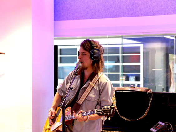 DeWolff - Made It To 27