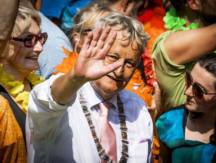 Ceasar Bast over applausactie voor Eberhard van der Laan