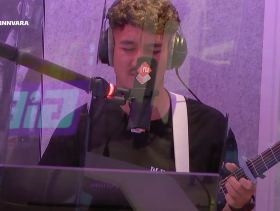 Tyrone Oscar- Before I go (Live @ Giel)