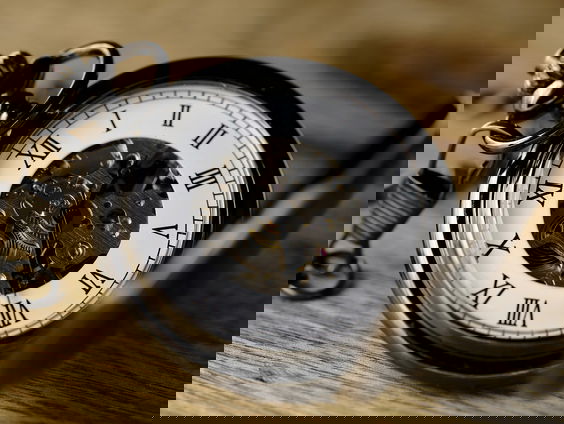 Waarom tikken klokken?