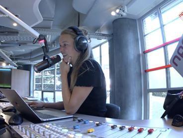 50 jaar geleden kwam Rupsje Nooitgenoeg uit, dé reden voor Alle 13: Tweetalig!