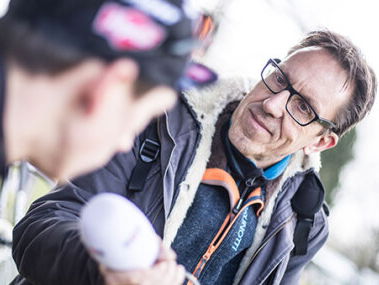 Gio Lippens en Jurgen overtuigen Bert van de schoonheid van de Tour de France