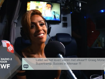 Glennis Grace te gast bij Roodshow voor KWF