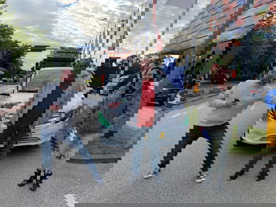 Kermisexploitanten voeren actie op Mediapark: "Help ons!"