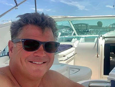 Wolter Kroes maakt een flinke smak