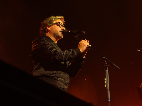 Guus Meeuwis - ‘Denken Aan Die Tijd’ live bij Muziekcafé in Poppodium 013 (Club Zoveel)