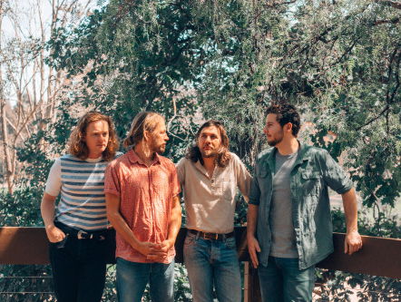 NPO Radio 2 TopSong: Teskey Brothers - 'Hold Me'