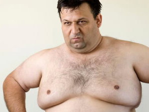 Dokter Felicia helpt mannen met 'manboobs'