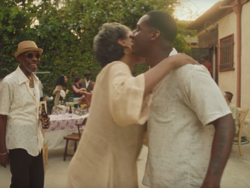 NPO Radio 2 Top Song: Odesza ft. Leon Bridges - 'Across The Room'