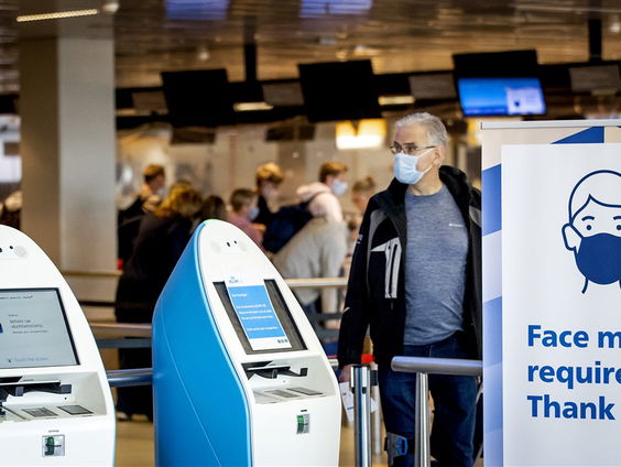 Moet je wel naar 't buitenland op vakantie gaan?