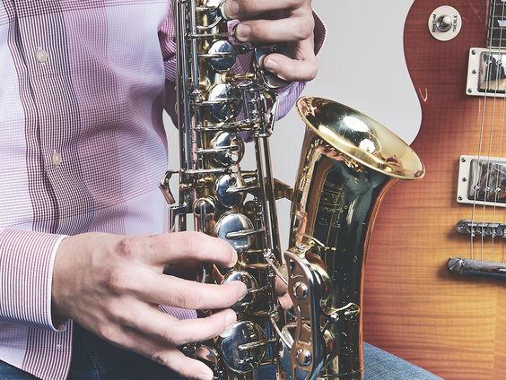 Luisteraar Sjon komt met Alle 13: Weinig Woorden