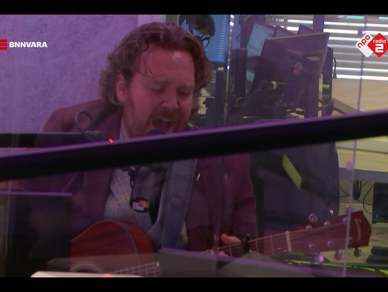 Marvin Dee - Step Back (Live @ Giel)