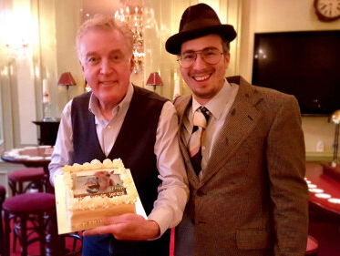 Andre van Duin is jarig