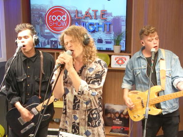 Kita Menari - ‘Young Lovers’ live @ Roodshow Late Night