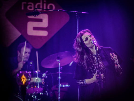 Corné verrast Mell & Vintage Future met nieuwe TopSong