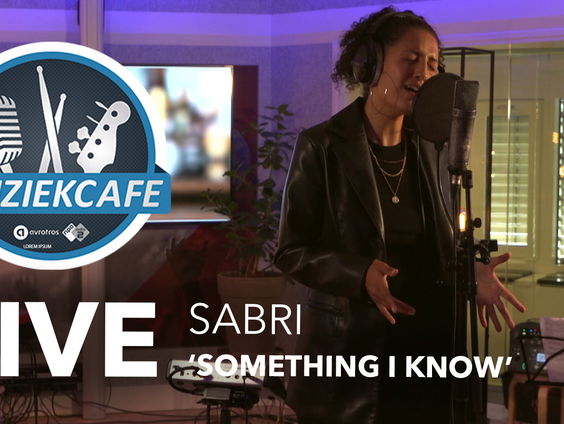 SABRI - 'Something I Know' live bij Muziekcafé