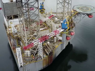 Bob is urban explorer en brak in bij een Russische raketbasis en kampeerde op een boorplatform