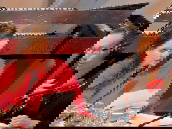 Cabaret: Universiteiten zitten te vol