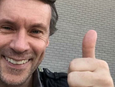 Dennis live vanaf de Grammy's