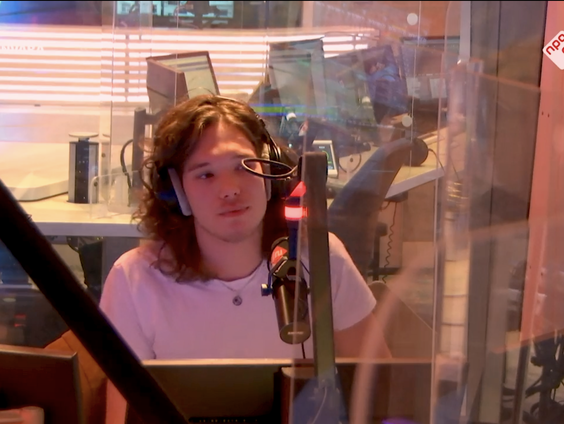 Jelle Mulder - De stad is z'n nacht kwijt (live@giel)