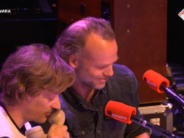 Cabaret: Peter R de Vries heeft nog meer tapes!