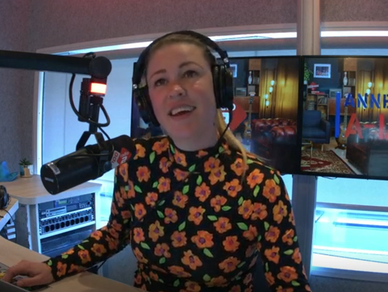 Wat een bijzonder leuk voorstel: Anneke komt met Alle 13 ‘Complimenten’