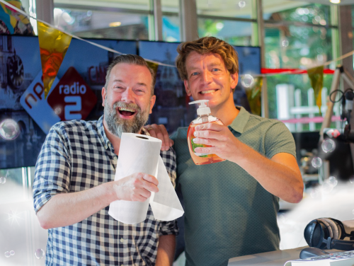 Jeroen heeft een handenwaslied gemaakt voor luisteraar Karin