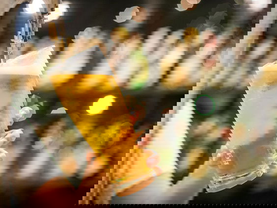 Kantinebeheerster Antoinette Gerrits van 'De Treffers' verwacht grote opkomst