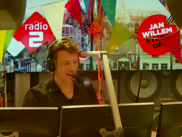 Verrassing! Had Jan-Willem zomaar zijn dochter aan de lijn