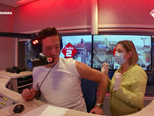 Jan-Willem Roodbeen verliest V-day weddenschap