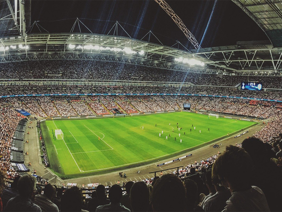 Oranjefan Gert bezoekt zondag zijn 319e(!) wedstrijd van het Nederlands elftal