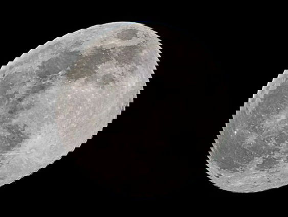 Wat valt er aan stoffen te halen op de maan?