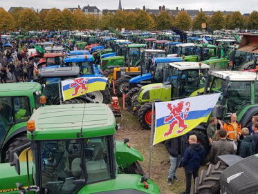Malieveld staat weer vol boze boeren