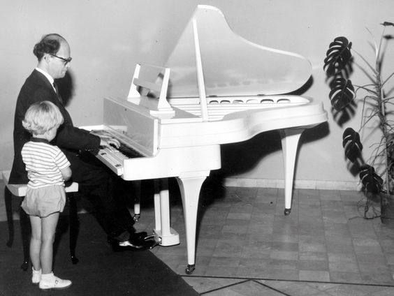 Ernst over zijn vader Jules de Corte