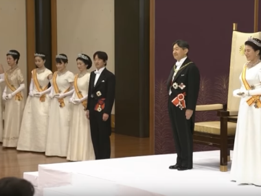 Japanse keizer 'goddelijk'?