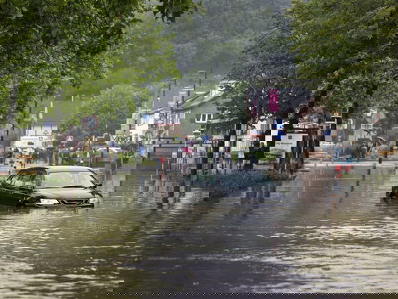 Het water staat hoog in Limburg!