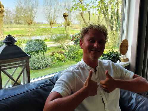 Sander is eindelijk terug in Nederland