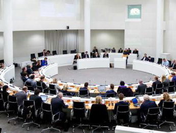 Meer vrouwen door voorkeursstemmen in de raad