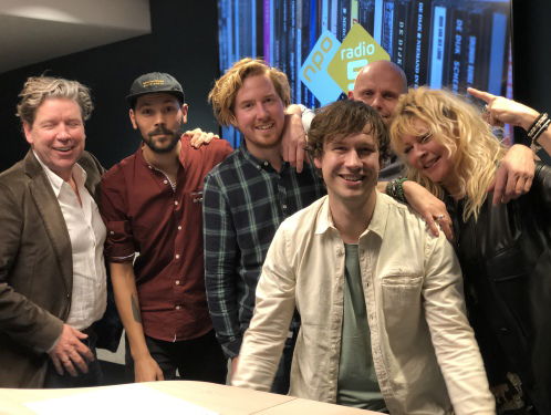 De MAX! Kantoorsessies met Handsome Poets!