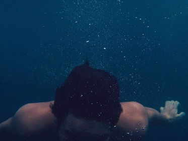 Rapenburg Race: 800 meter zwemmen door de Leidse gracht