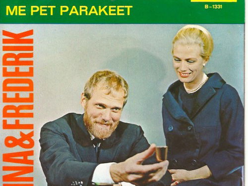 Listen to the Ocean - Nina and Frederik