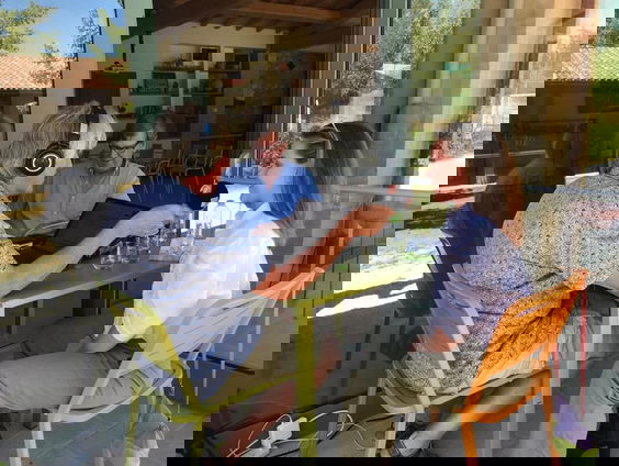 FM in Italië: 'In 2001 kochten we ons eigen Italiaanse paleisje.'