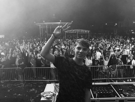 DJ Pieter Gabriel (16) maakt muziek voor het Songfestival