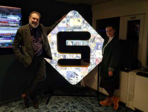 Hoe Eva Line de Boer aan een kist voor haar voorstelling kwam