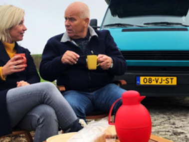 Evert en Carrie ten Napel halen herinneringen op langs Hunebed Highway
