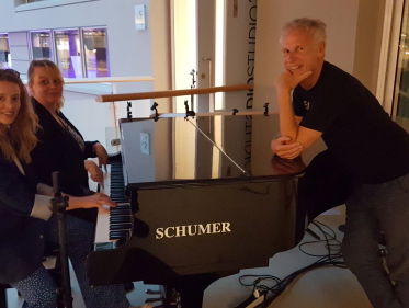 Cor Bakker en Noortje Herlaar (4)