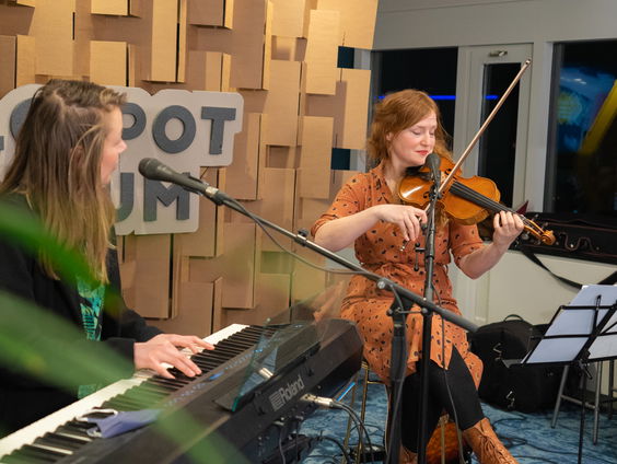 Volgspot Podium: Een nieuw begin - Maartje en Kine